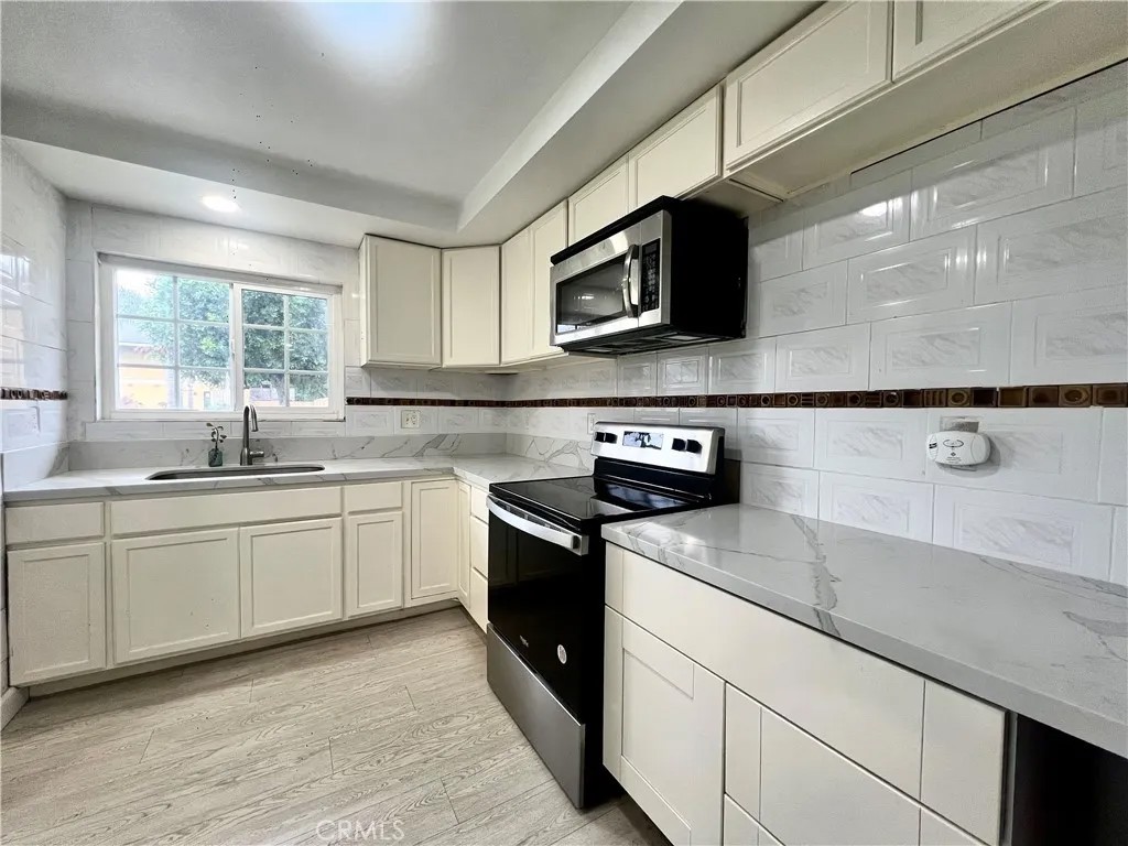 624 S Sullivan 15D
