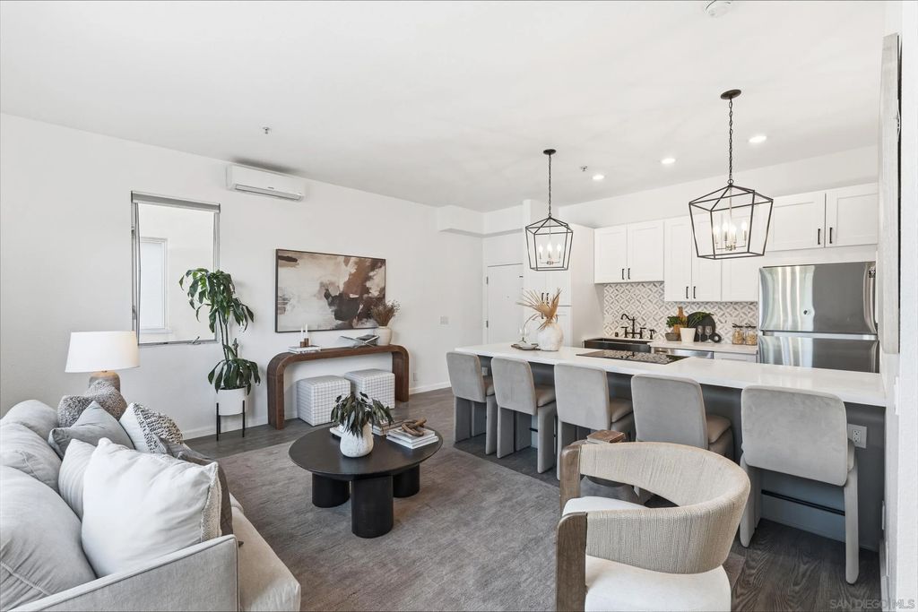 Photo of 908 G St #17, San Diego, CA 92101 (MLS # 260007687)