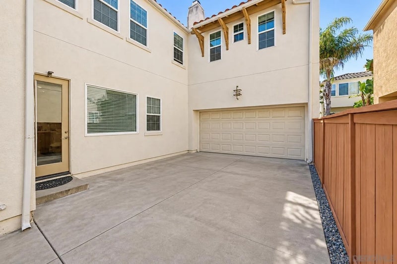 10145 Prairie Fawn Dr