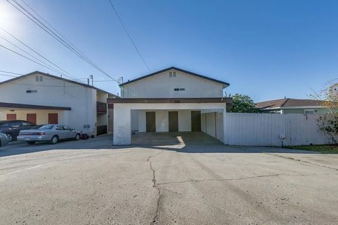 948 Gillespie Dr Spring Valley CA 91977