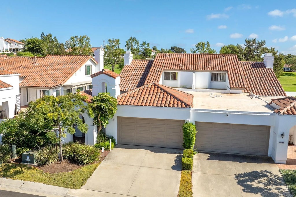 Photo of 4985 Alicante Way, Oceanside, CA 92056 (MLS # 260021737)