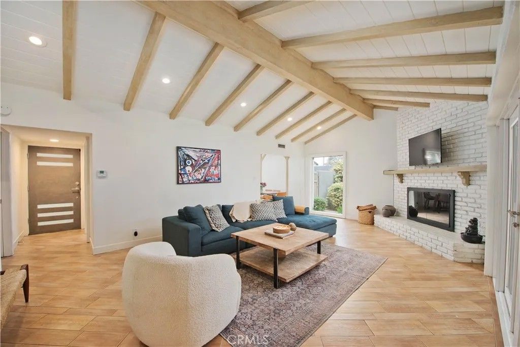 Photo of 4719 Tyrone, Sherman Oaks, CA 91423 (MLS # SR26014026)