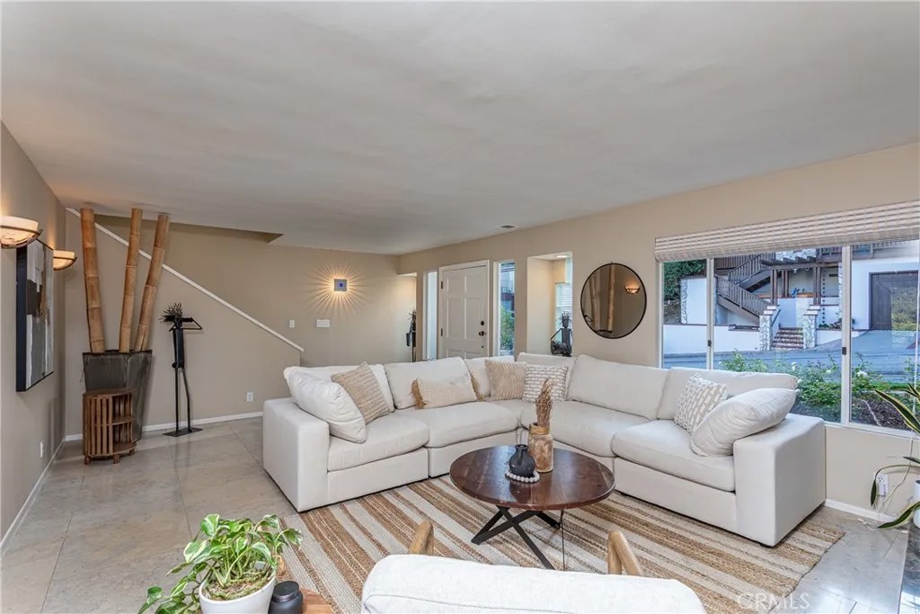 1349 Cerritos Drive