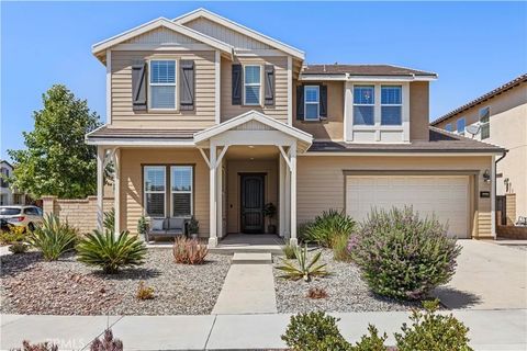 Photo of 20825 Red Sky Ct, Saugus, CA 91350 (MLS # SR25238561)