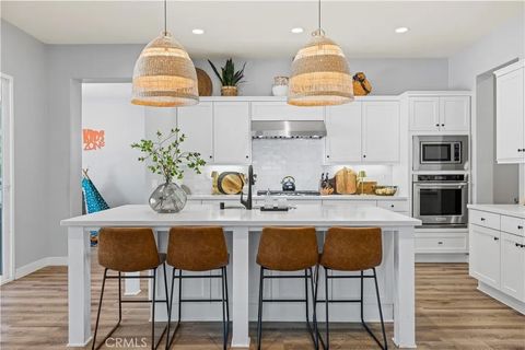 Tiny photo for 20825 Red Sky Ct, Saugus, CA 91350 (MLS # SR25238561)