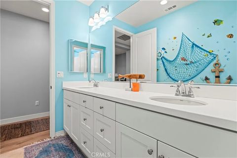 Tiny photo for 20825 Red Sky Ct, Saugus, CA 91350 (MLS # SR25238561)
