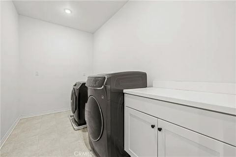 Tiny photo for 20825 Red Sky Ct, Saugus, CA 91350 (MLS # SR25238561)