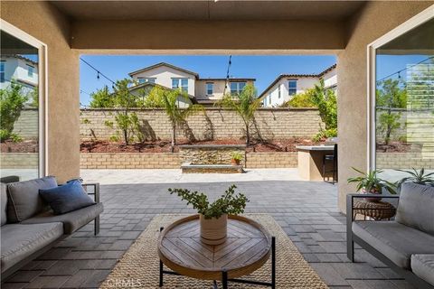 Tiny photo for 20825 Red Sky Ct, Saugus, CA 91350 (MLS # SR25238561)