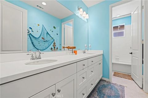 Tiny photo for 20825 Red Sky Ct, Saugus, CA 91350 (MLS # SR25238561)