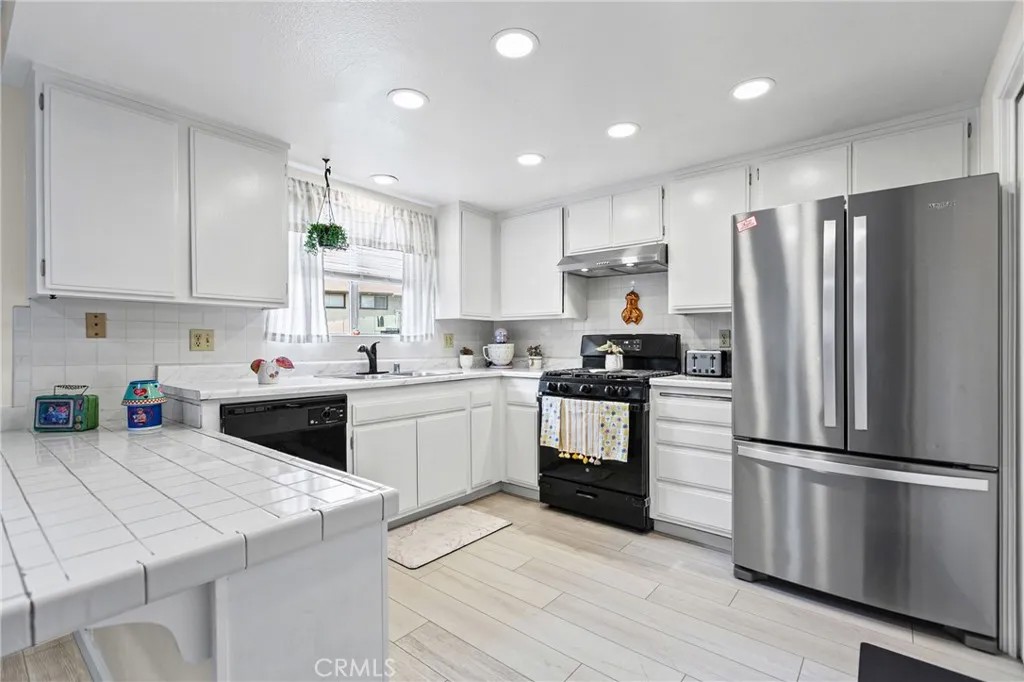 1339 N Bradley Road 10