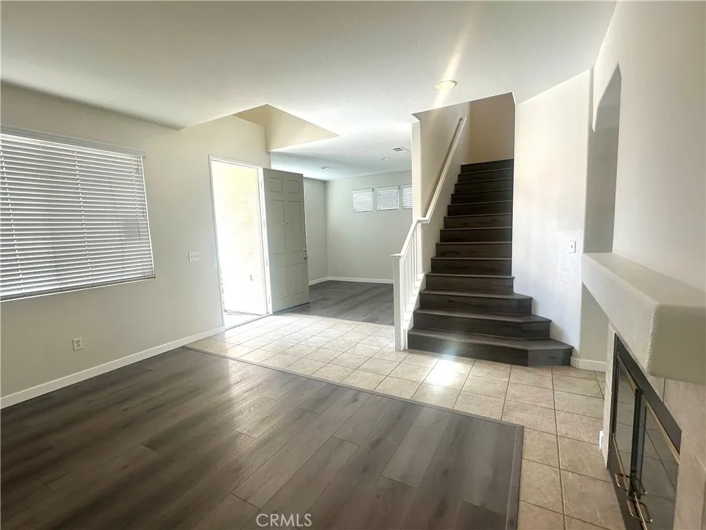 14990 Leaf Lane