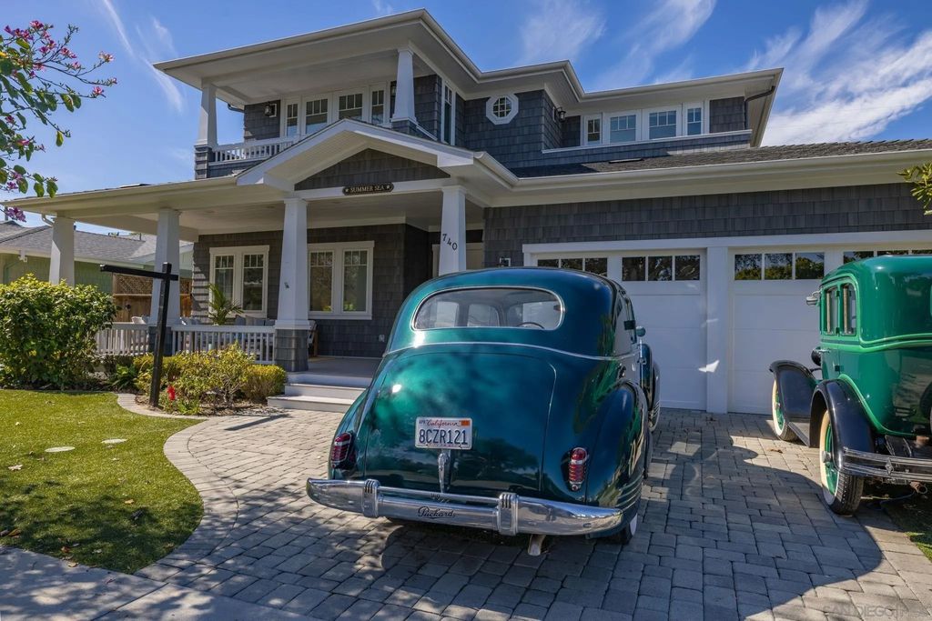 Photo of 740 Coronado Ave, Coronado, CA 92118 (MLS # 260004372)