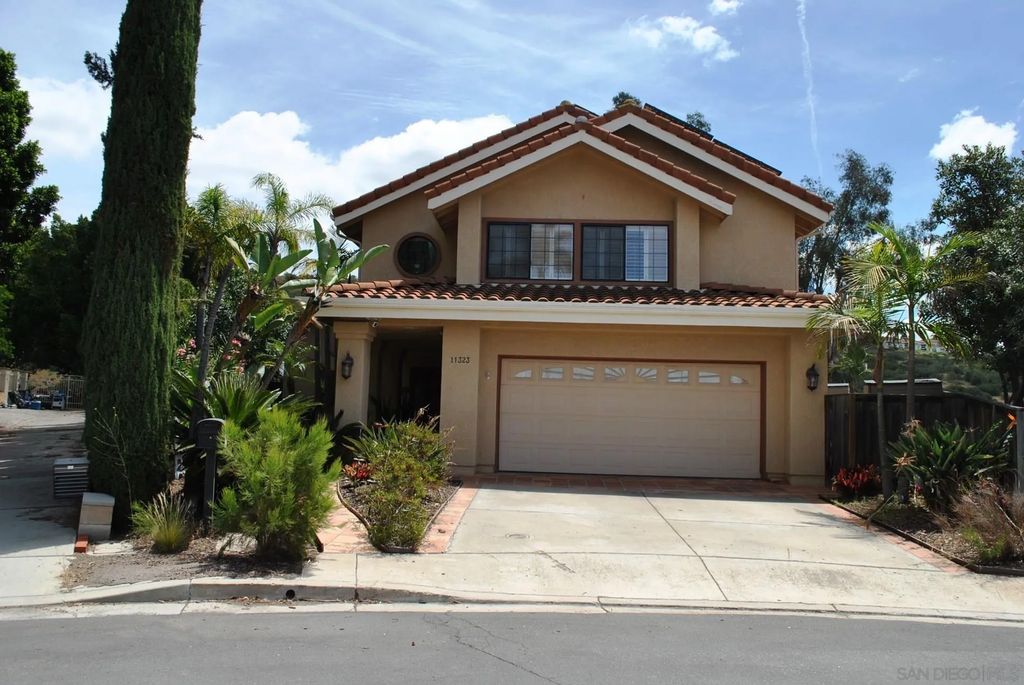 Photo of 11323 Alejo Lane, San Diego, CA 92124 (MLS # 260009758)