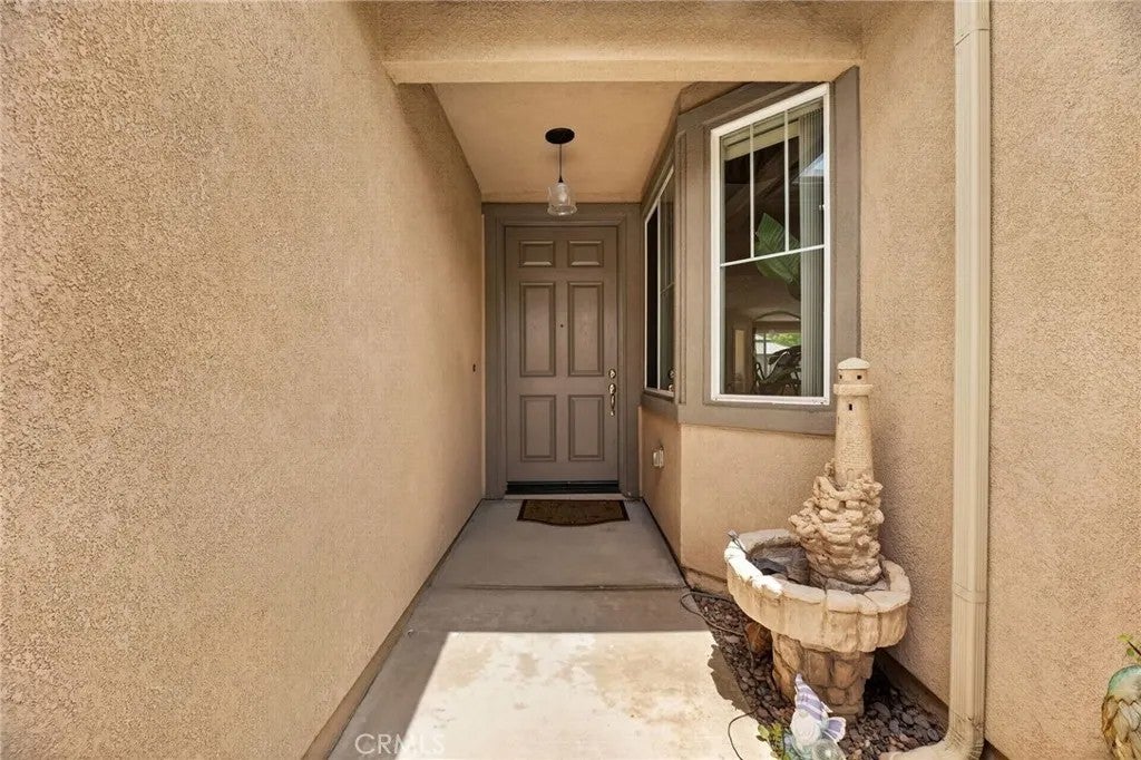 29428 Lake Hills