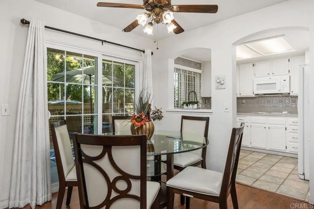 Photo of 1050 La Tortuga Drive #5, Vista, CA 92081 (MLS # NDP2510676)