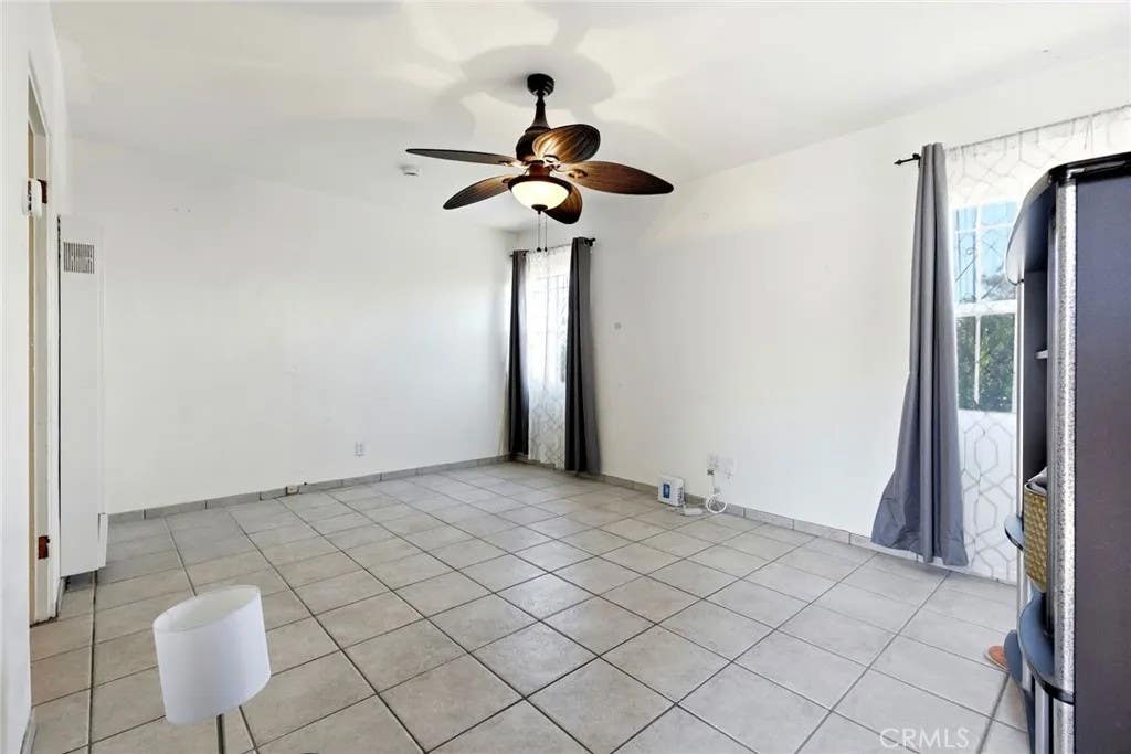 Photo of 3905 Marine View, San Diego, CA 92113 (MLS # DW26180115)