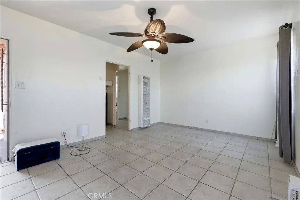 3905 Marine View