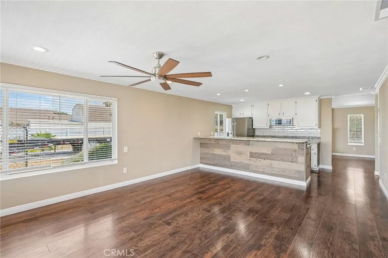 14342 Laurel