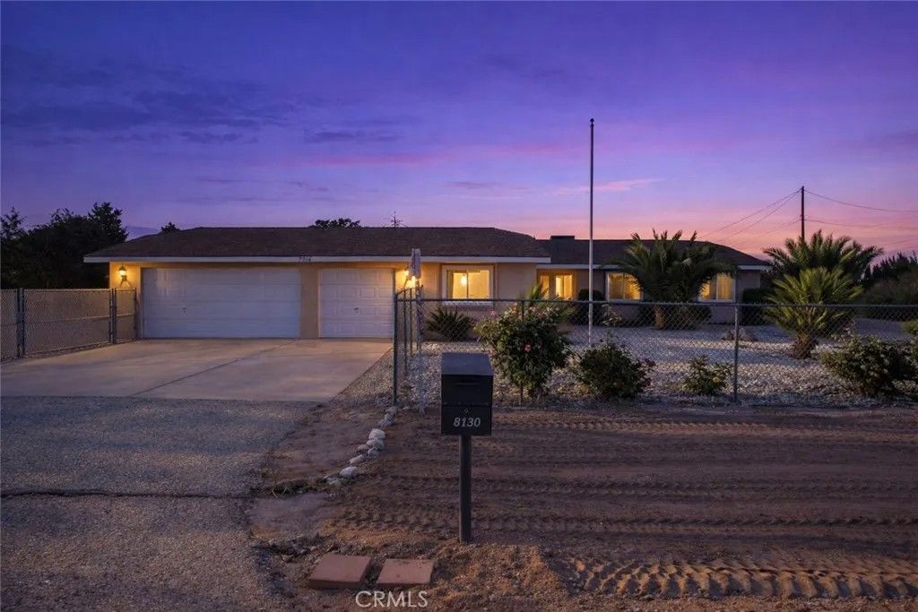 Photo of 7914 Victor Avenue, Hesperia, CA 92345 (MLS # HD26065150)