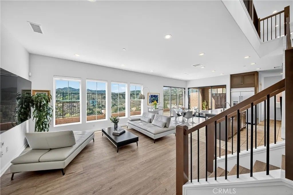 Photo of 20851 W Acorn Circle, Porter Ranch, CA 91326 (MLS # SR26007895)