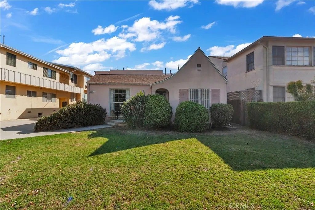 Photo of 6086 Horner St, Los Angeles, CA 90035 (MLS # PW26018553)