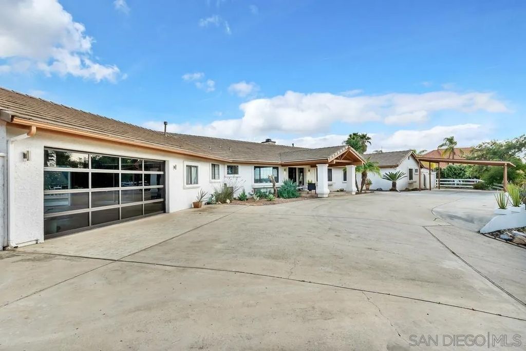 Photo of 15003 Driftwood Creek Rd, El Cajon, CA 92021 (MLS # 260004955)