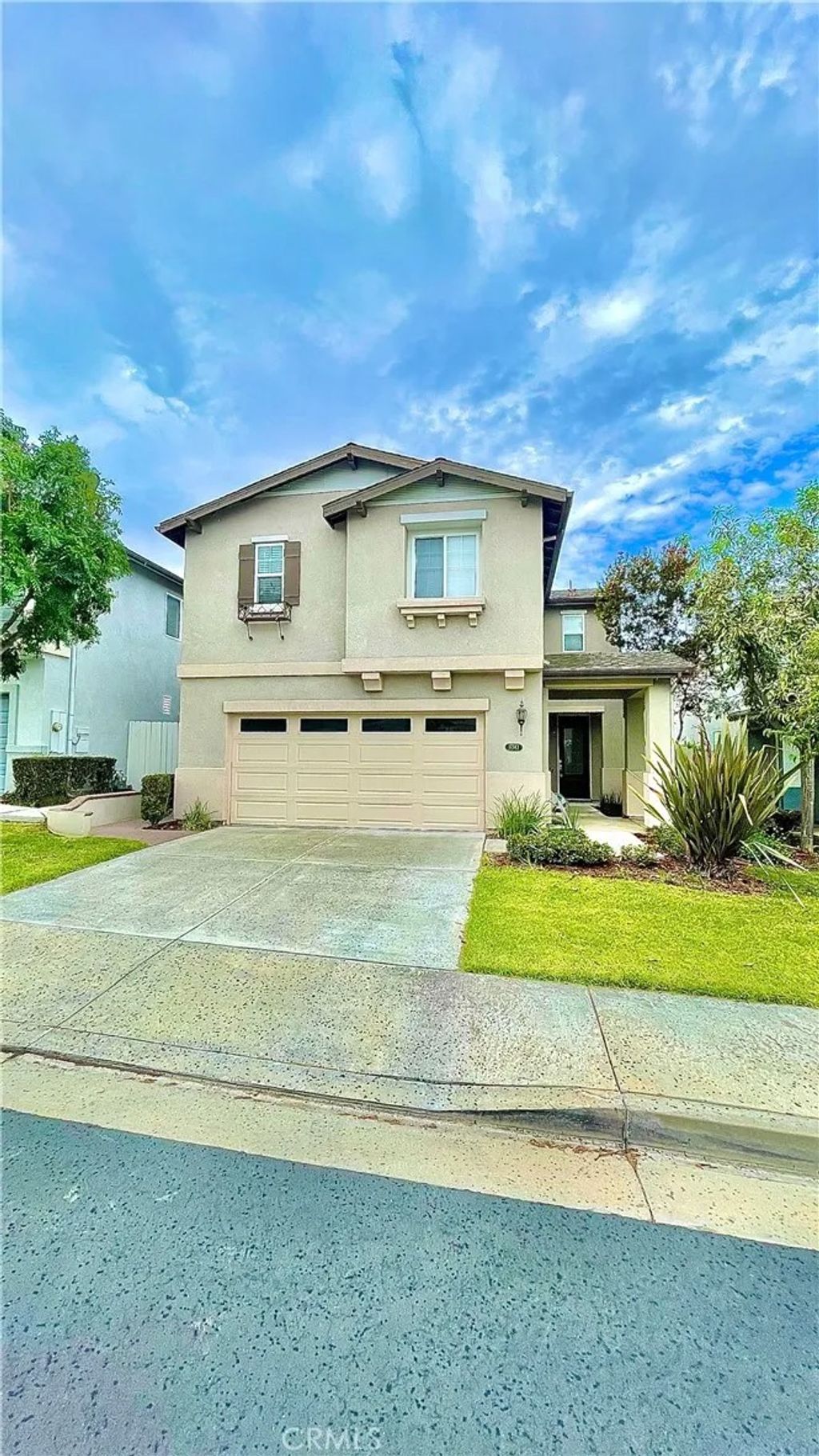 Photo of 17543 Nutwood Dr, Carson, CA 90746 (MLS # CV26001699)