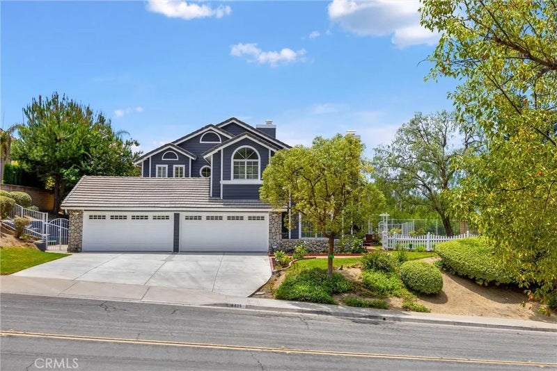 4825 Stonehaven