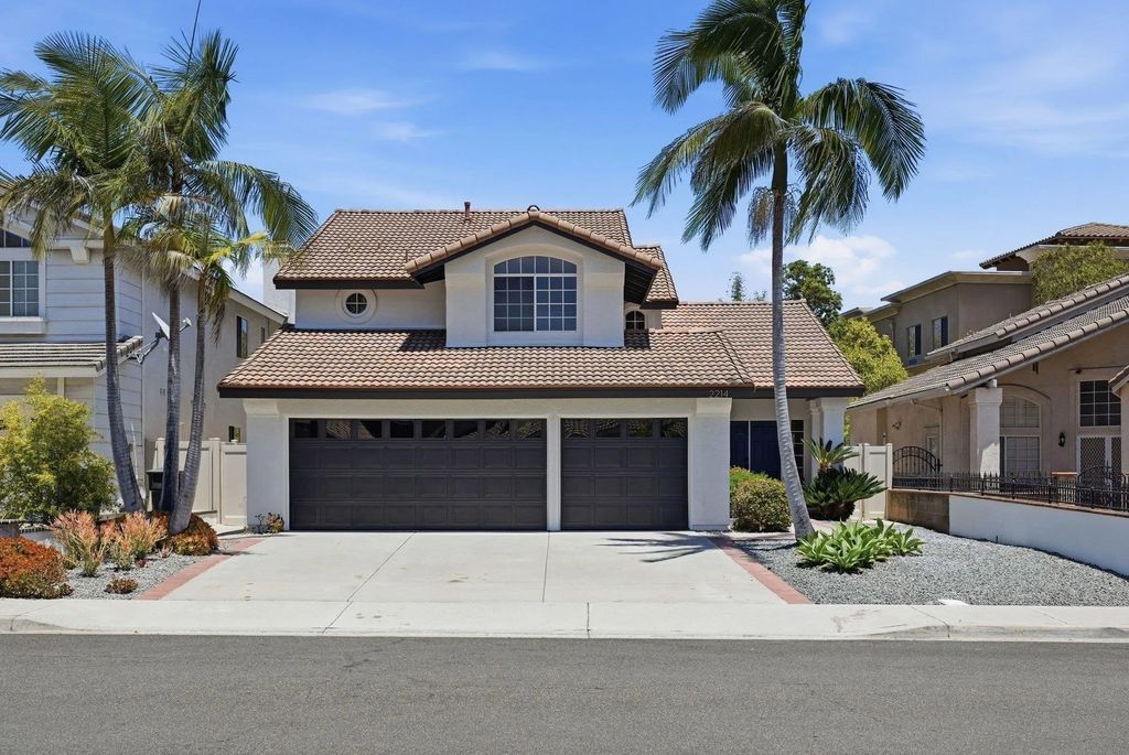 Photo of 2214 Brookhaven PASS, Vista, CA 92081 (MLS # 260014251)
