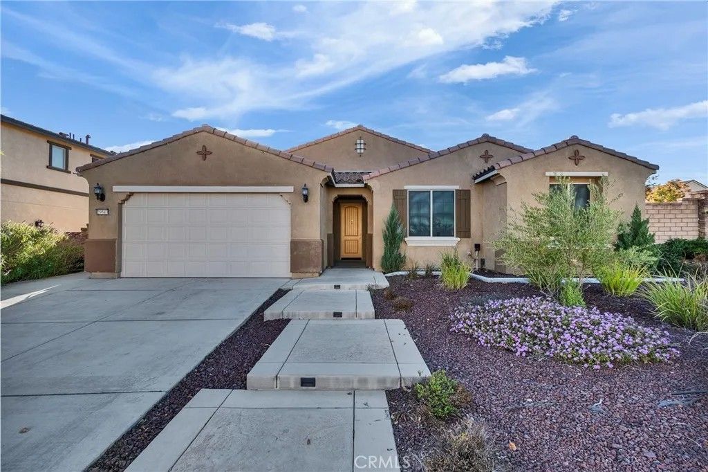 Photo of 29543 Laredo Cir, Menifee, CA 92584 (MLS # SW26012458)