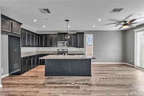 Tiny photo for 29543 Laredo Cir, Menifee, CA 92584 (MLS # SW26012458)