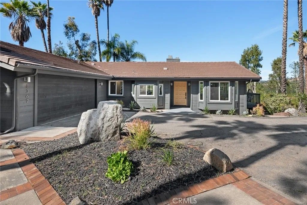 Photo of 1367 Teepee Drive, Escondido, CA 92027 (MLS # WS26046642)
