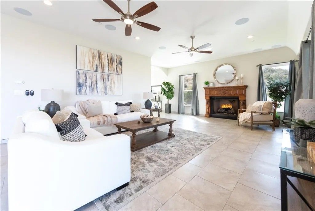 Photo of 26045 Lucille Circle, Murrieta, CA 92562 (MLS # SW26066786)