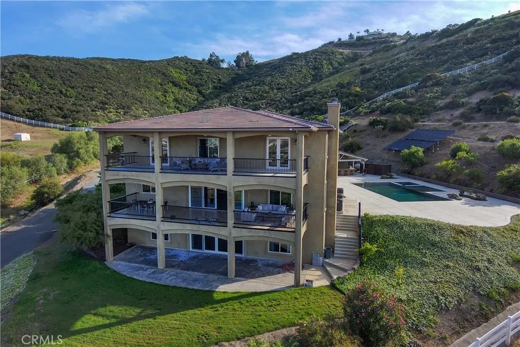 26045 Lucille Circle
