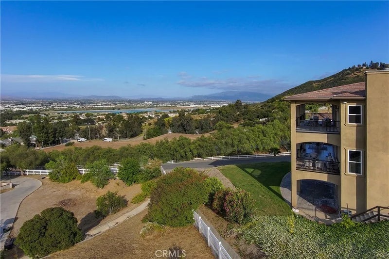 26045 Lucille Circle