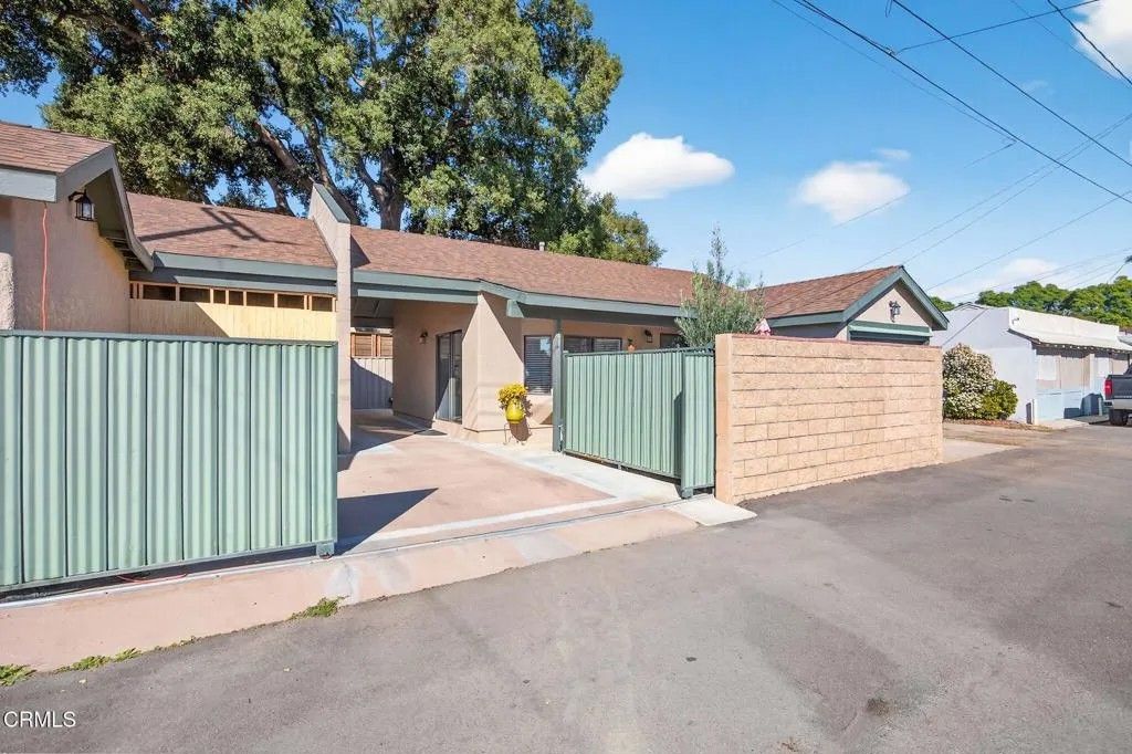 Photo of 417 N 8th Street, Santa Paula, CA 93060 (MLS # V1-34319)