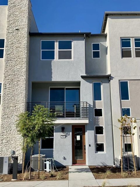 Photo of 13923 Boyden Way, Mira Mesa, CA 92126 (MLS # NDP2510516)