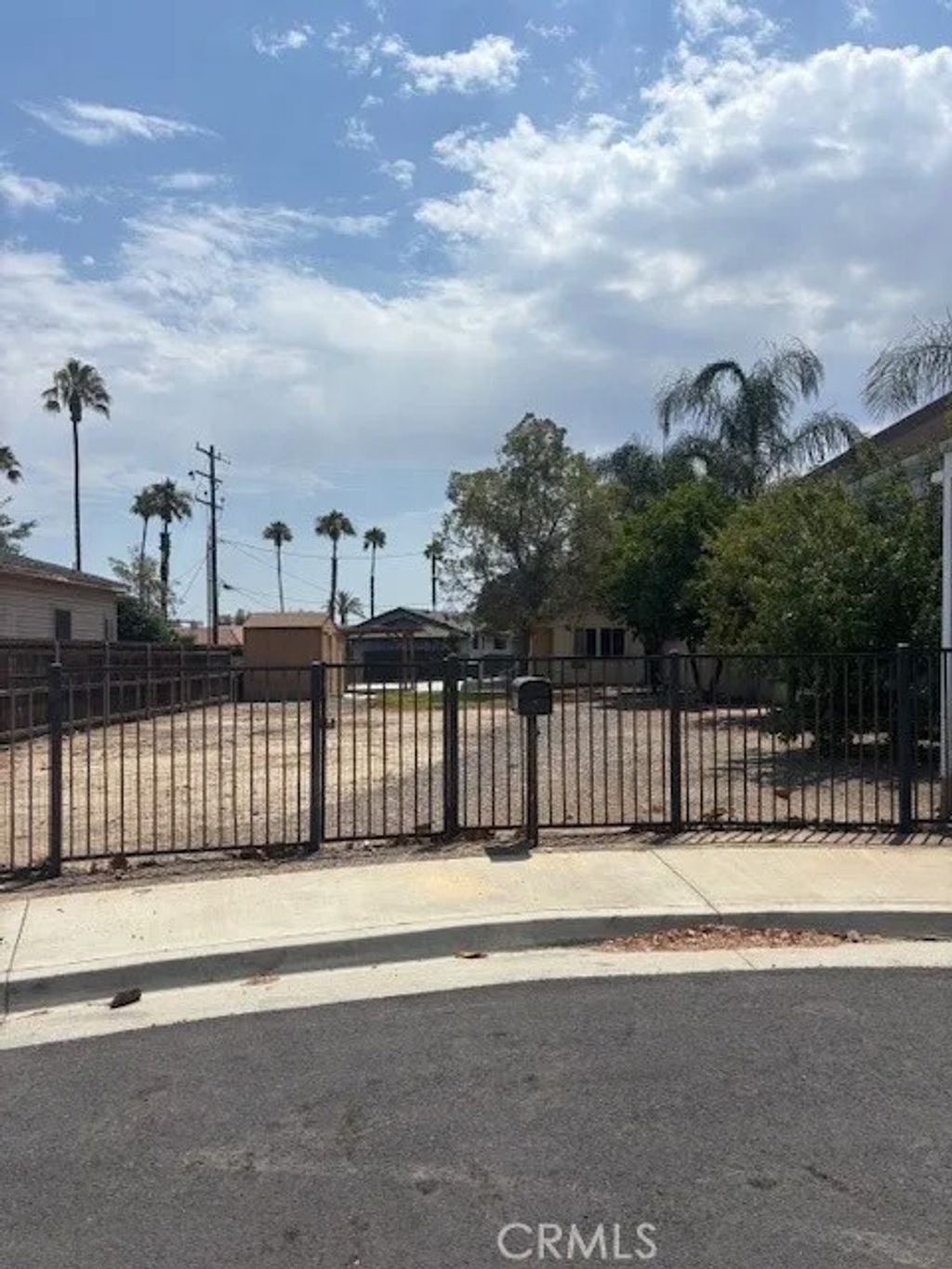 Photo of 111 N Victoria Avenue, Corona, CA 92879 (MLS # IG25053368)