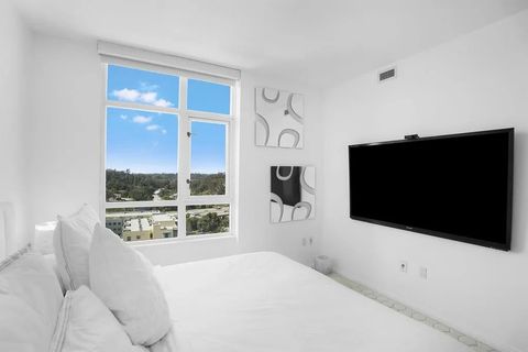 Tiny photo for 850 Beech Street #1901, San Diego, CA 92101 (MLS # PTP2507940)