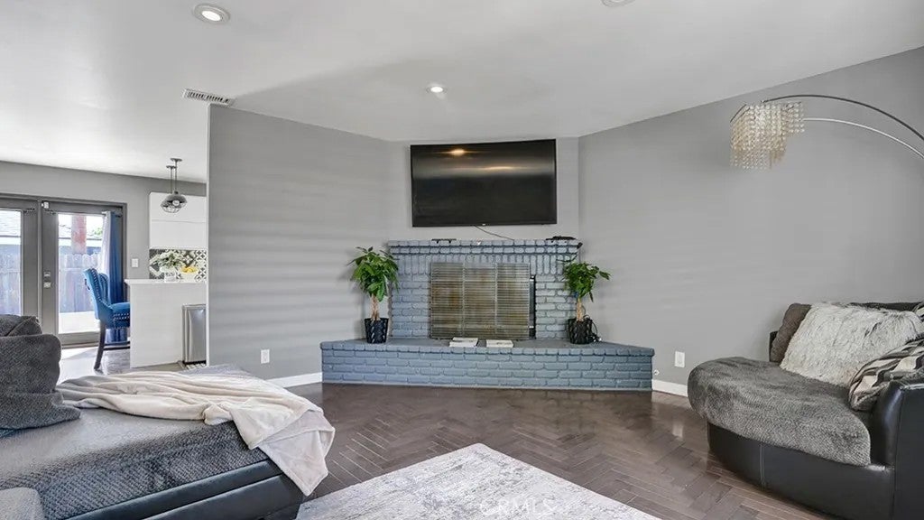 12308 Loma Drive