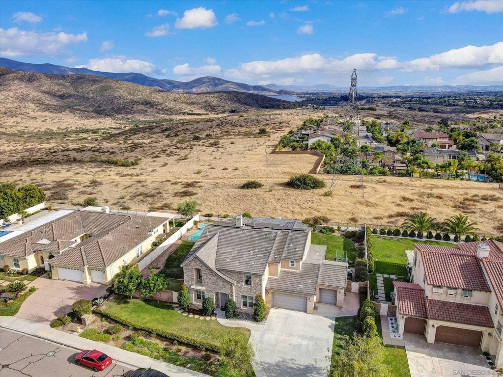 Photo of 3176 Via Viganello, Chula Vista, CA 91914 (MLS # 260021151)