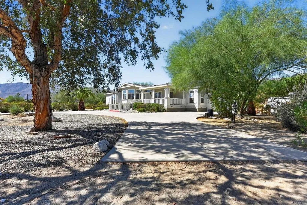 2768 Borrego Springs Road