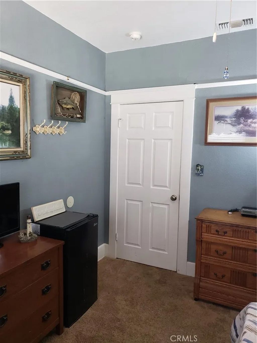 Photo of 220 W 1st St, San Dimas, CA 91773 (MLS # CV26049646)