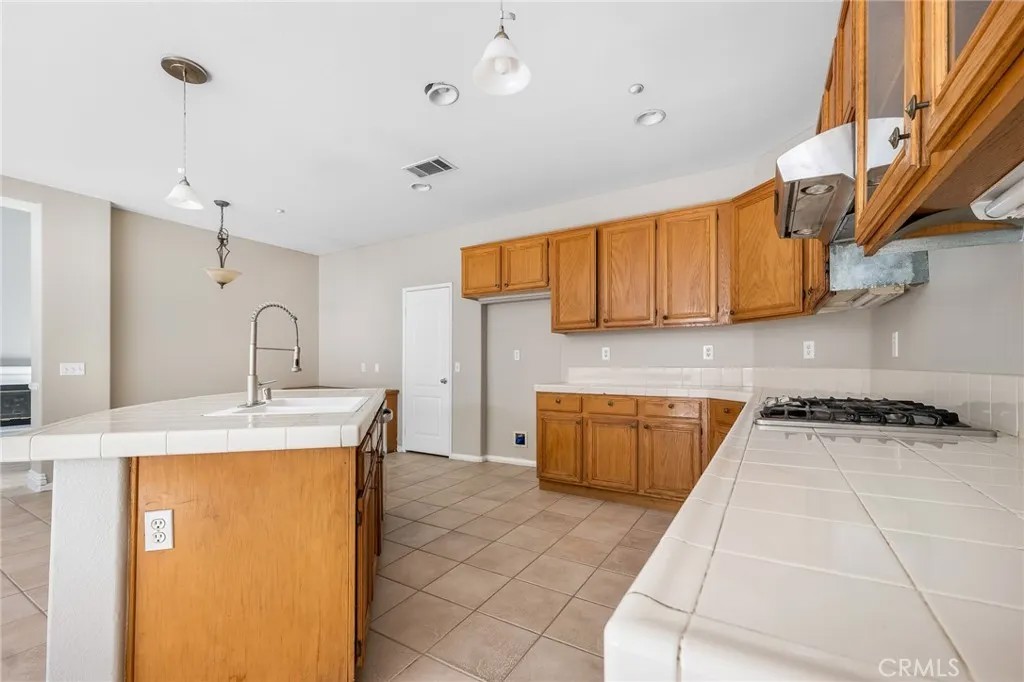 4749 Sandalwood Way