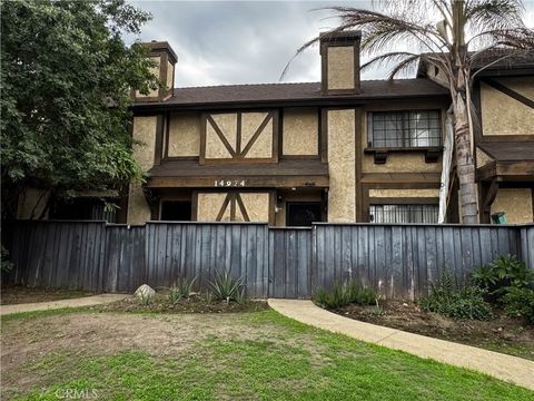 14924 Nordhoff 3 North Hills CA 91343