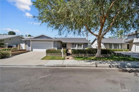 Photo of 25509 Langston Street, Valencia, CA 91355 (MLS # SR26072324)