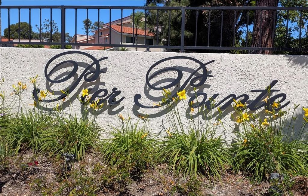 Photo of 19152 Shoreline Ln #7, Huntington Beach, CA 92648 (MLS # NP26077961)
