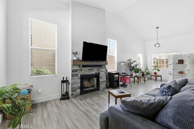 40149 La Cota Drive