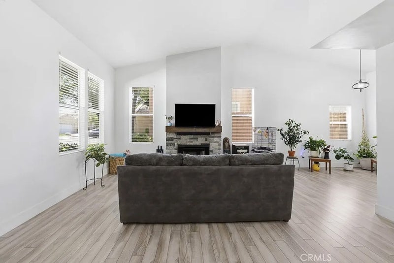 40149 La Cota Drive