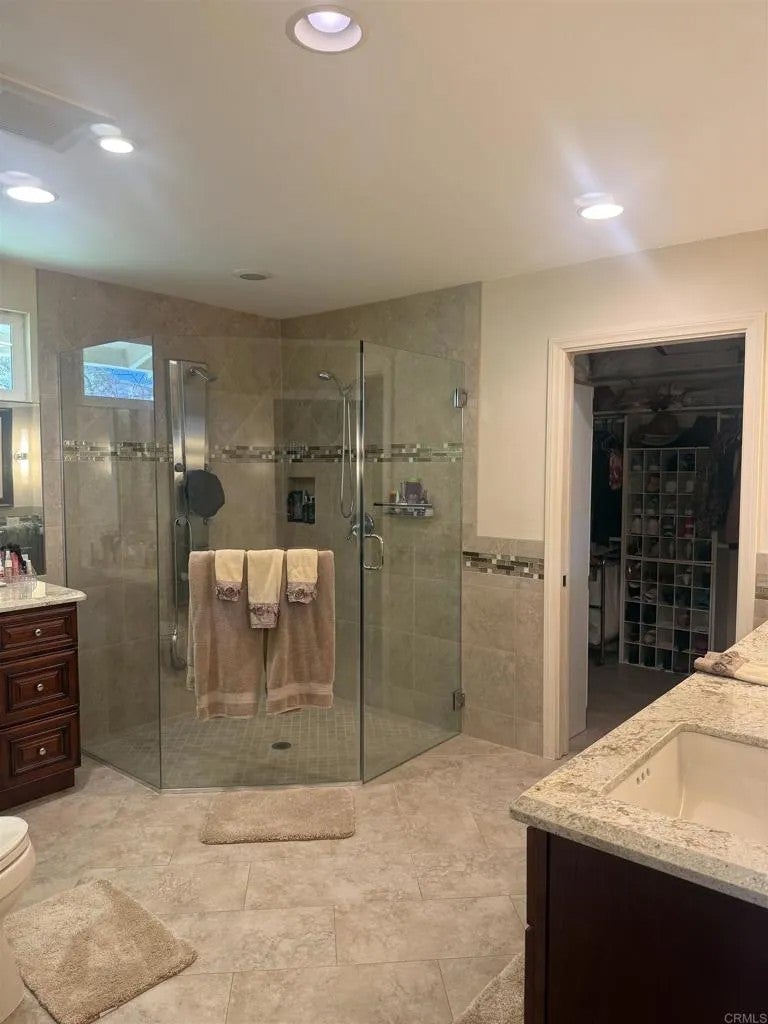 2125 Walnut Lane